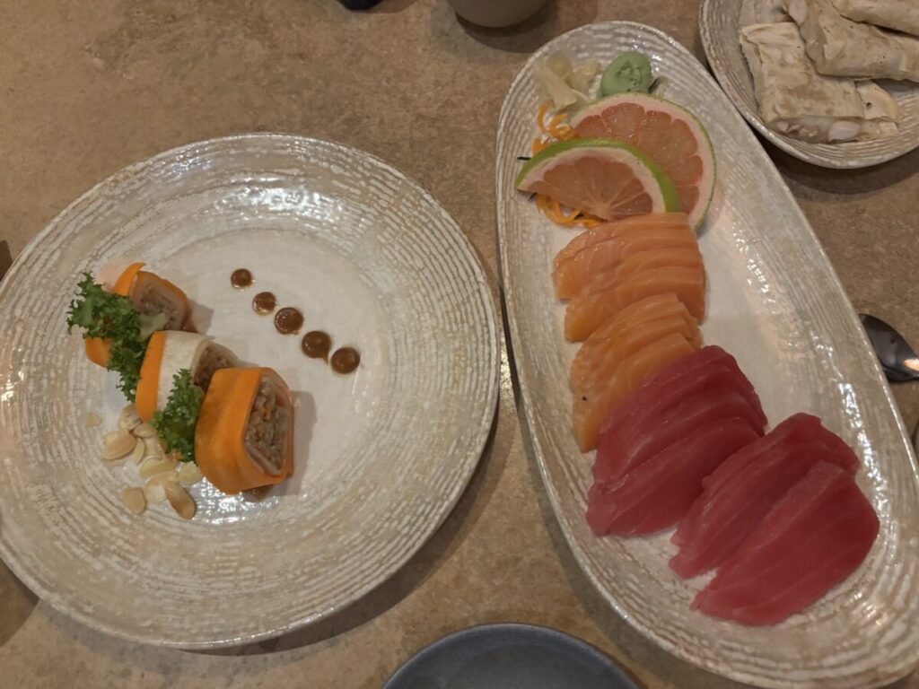 Sushi platter at Hilton Cancun Mar Caribe Japanese restaurant｜ヒルトンカンクン・マールカリベの和食レストランで提供される寿司盛り合わせ