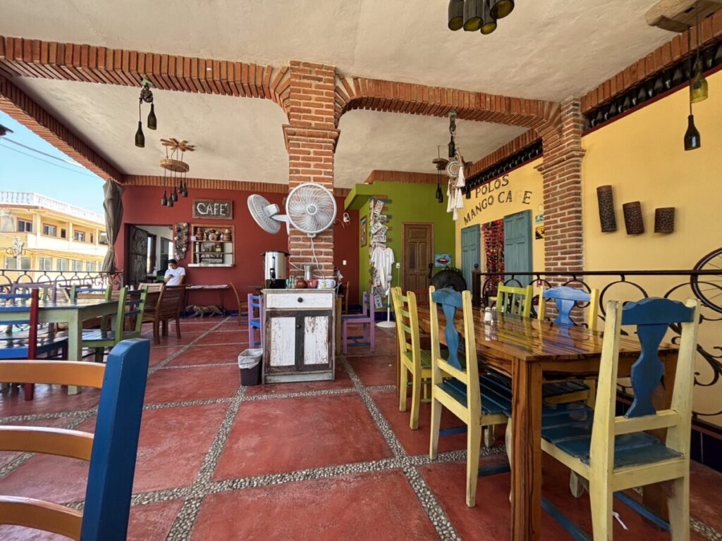 Isla Mujeres island Cafe｜イスラ・ムヘーレス島のカフェ