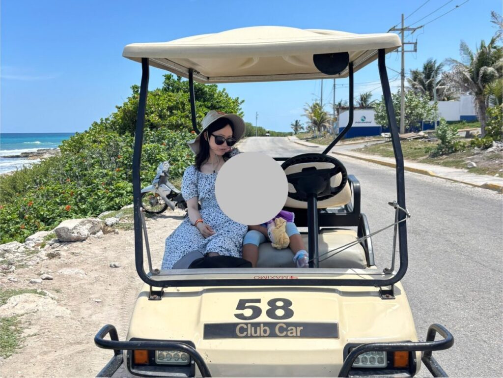 Golf cart rental on Isla Mujeres island｜イスラ・ムヘーレス島のレンタルゴルフカート