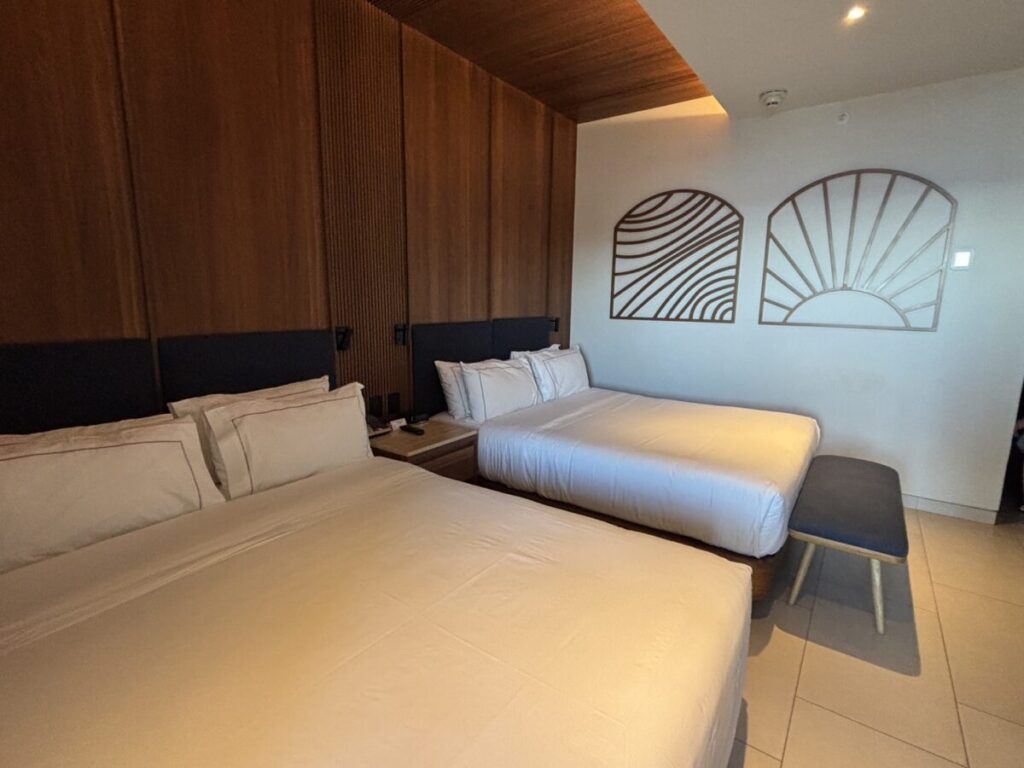 Hilton Cancun ocean view room and breakfast balcony｜ヒルトンカンクンのオーシャンビュールームと朝食風景