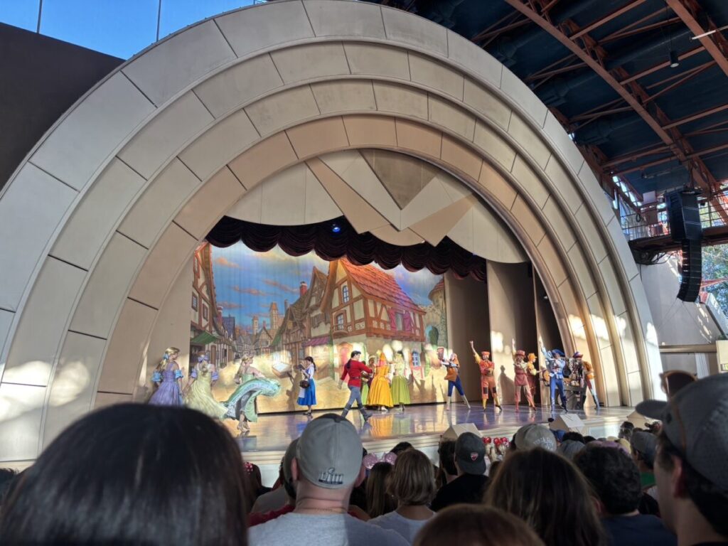 ディズニーハリウッドスタジオの美女と野獣ライブオンステージ