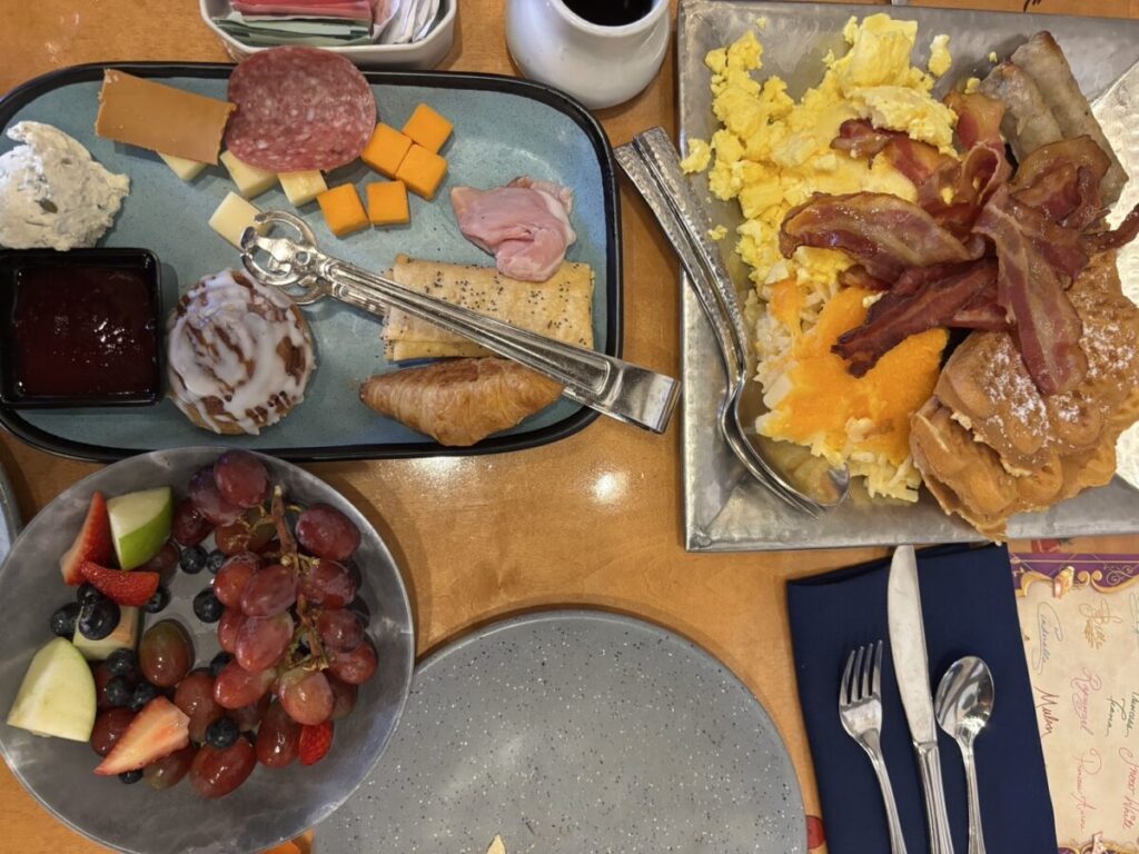 エプコットのノルウェー館で楽しめるプリンセスダイニングの朝食